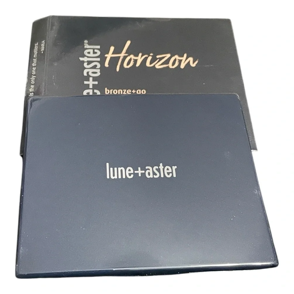 Lune & Aster Bronzer and Cheek Palette NEW with Box